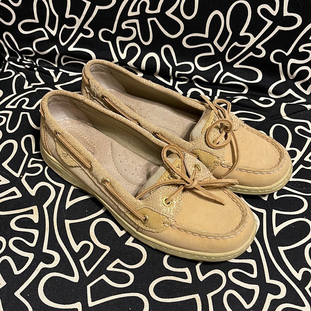 Sperry Topsiders 8m Tan Slip on Flat Sneaker Leather w Gold accent